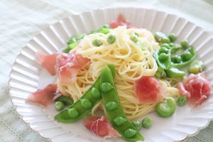 みどりの豆を楽しむパスタ