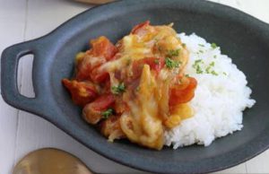 ほぼトマトなトマトチーズカレー（140Kcal/人）